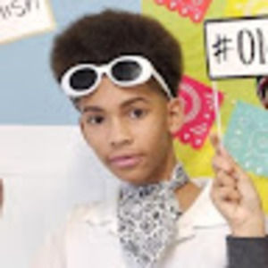 Meet your Posher, Devin